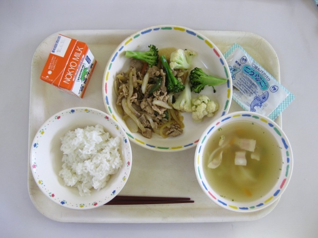 ทำไม อาหารกลางวันโรงเรียนญี่ปุ่น ถึงได้ชื่อว่ามีคุณภาพดีในโลก