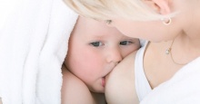 8 คำแนะนำผิดๆ กับการเลี้ยงลูกด้วยนมแม่!