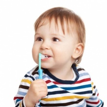 วิธีทำให้ลูกน้อยแปรงฟัน-และการเลือกซื้ออุปกรณ์แปรงฟัน