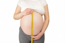 วิธีวัดความสูงยอดมดลูก ดูอายุ ขนาด และสุขภาพลูกในท้อง